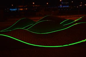 Green horizontal long wave