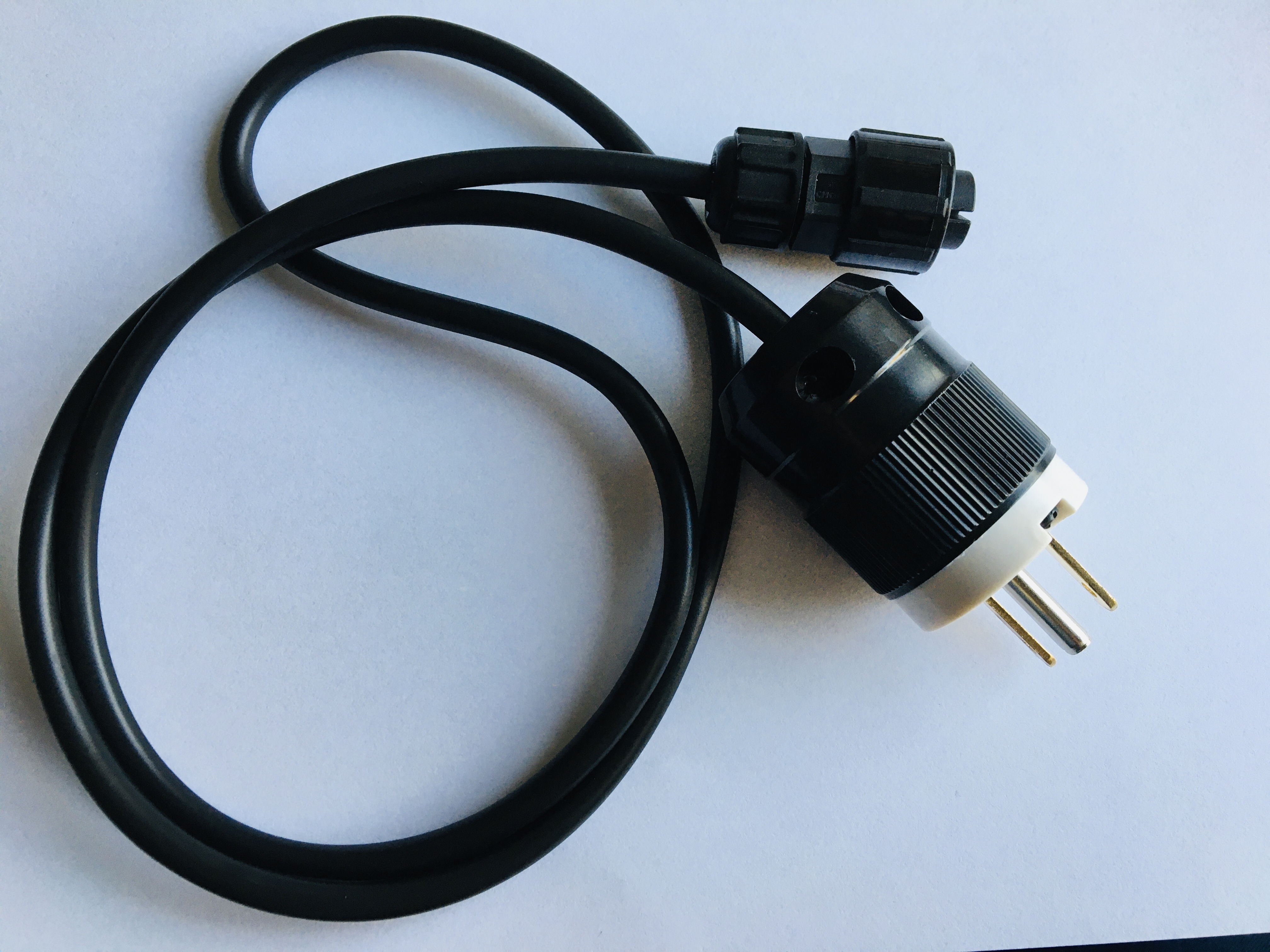 Extension power cable now available for boxed controllers